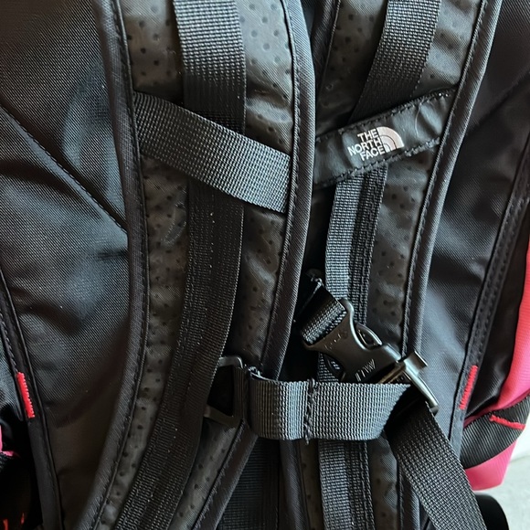 Supreme x The North Face Prim Pink Outer Tape Seam Backpack - Picture 9 of 12